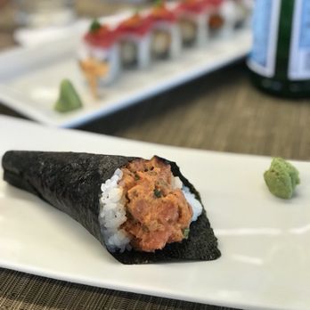 Wicker Park - Hand rolled Spicy Tuna. - Sushi Bars Near Me - Chicago, Illinois