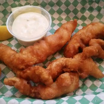Casper's and Runyon's Nook - Walleye Fingers - Dive Bars Near Me - Saint Paul, Minnesota