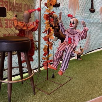 Morrison - If you don't like clowns, stay away during October - Gastropubs Near Me - Los Angeles, California