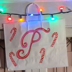 Hand-painted bags to fill at the appointment!