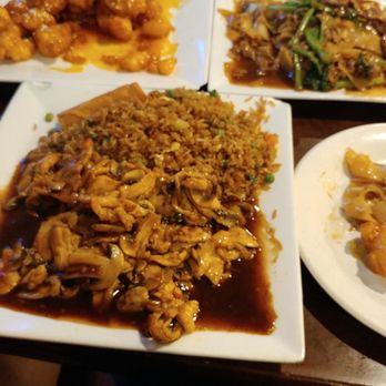 Little Chinatown - Sesame chicken, beef chow fun (wet), and chicken in garlic sauce (with mushrooms only) all better than ever. I left happy - Chinese Near Me - Kenner, Louisiana Little Chinatown - Sesame chicken, beef chow fun (wet), and chicken in garlic sauce (with mushrooms only) all better than ever. I left happy - Chinese Near Me - Kenner, Louisiana