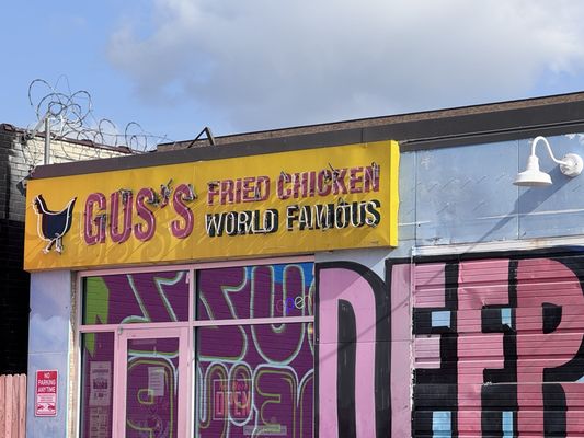 Gus's World Famous Fried Chicken by null