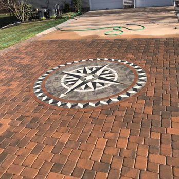 Executive Landscaping Solutions - Rose art compass paver inlay on driveway - Masonry/Concrete Near Me - Jackson, New Jersey