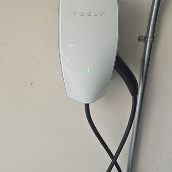 Hamilton Electric - Tesla Wall Charger - Electricians Near Me Hamilton Electric - Tesla Wall Charger - Electricians Near Me