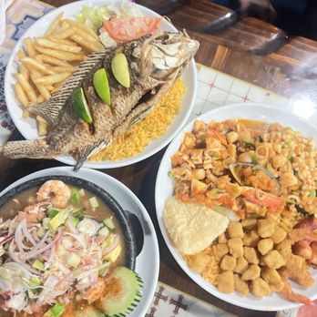 Mariscos El Marinero - Seafood Near Me - San Antonio, Texas