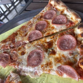 Ali's Pizzaria - Pizza Near Me - San Antonio, Texas