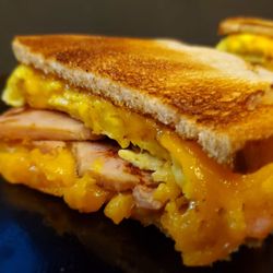 The Hinckley Cafe - Ham Egg & Cheddar