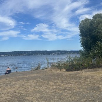 Warren G. Magnuson Park - The lake - Parks Near Me - Seattle, Washington Warren G. Magnuson Park - The lake - Parks Near Me - Seattle, Washington
