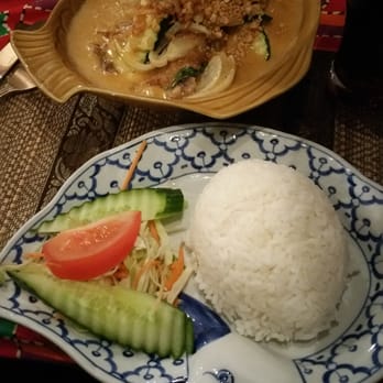 Klå Fann Thai - Massaman duck curry to die for - Thai Near Me - Solna, Alberta