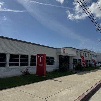 Tesla - Centinela - Tesla Exterior Street View. - Car Dealers Near Me - Los Angeles, California