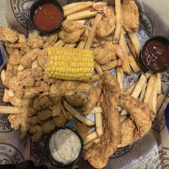 Razzoo's Cajun Cafe - Seafood Combo Platter - Cajun/Creole Near Me - Spring, Texas Razzoo's Cajun Cafe - Seafood Combo Platter - Cajun/Creole Near Me - Spring, Texas