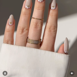 Friendly nails - Original pic for sample