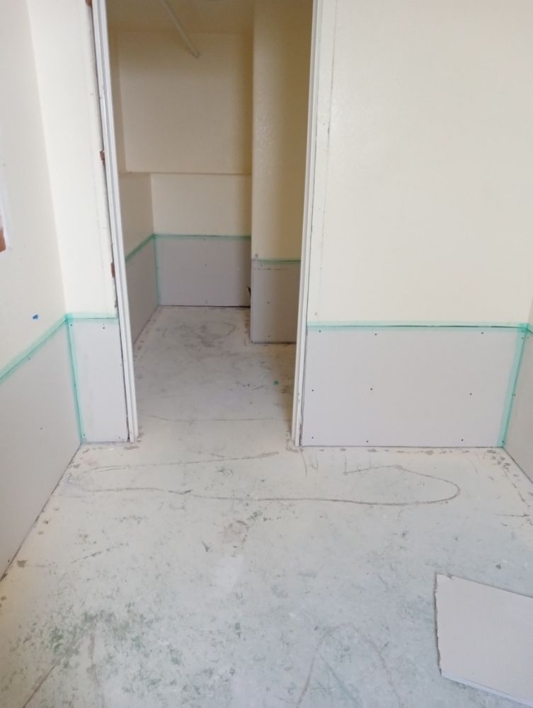 Slide of The Mechanics Handyman