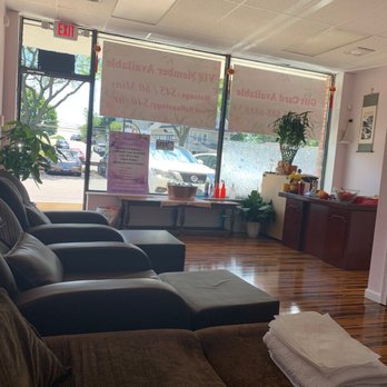 Renew Reflexology Spa - Treat yourself to a day of pure relaxation and pampering.
From 6.10.2022 - 7.10.2022
Back massage $50/ per hour
Foot massage $40/ - Massage Near Me - Fairfield, Connecticut Renew Reflexology Spa - Treat yourself to a day of pure relaxation and pampering.
From 6.10.2022 - 7.10.2022
Back massage $50/ per hour
Foot massage $40/ - Massage Near Me - Fairfield, Connecticut