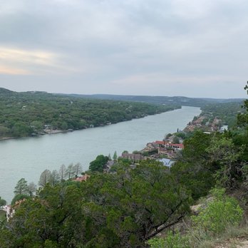 Mount Bonnell - View - Hiking Near Me - Austin, Texas