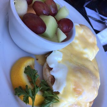 Cafe Cup - Egg Benedict with fresh fruit - Breakfast & Brunch Near Me - Huntington Beach, California Cafe Cup - Egg Benedict with fresh fruit - Breakfast & Brunch Near Me - Huntington Beach, California