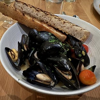 The Preacher's Son - Mussels 10/10 - Bars Near Me - Bentonville, Arkansas