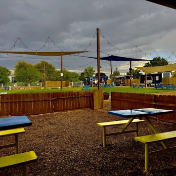 Stackers Burger - View of the park - Burgers Near Me - Albuquerque, New Mexico