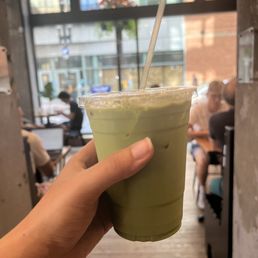 amazing iced matcha latte