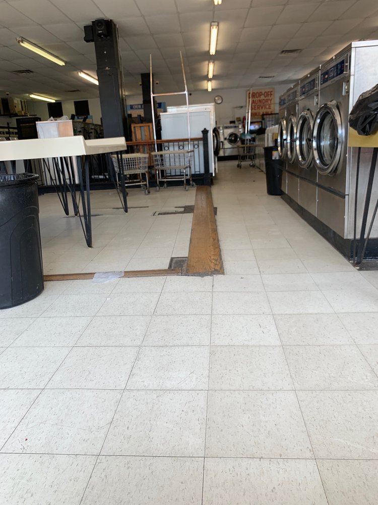 WELLSTON LAUNDROMAT Updated September 2024 6125 Mlk Dr, Saint Louis