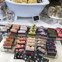 The Vintage Bouquet Bar