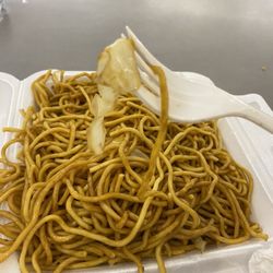 Master Wok - "Vegetable" lo mein. No broccoli, no carrots, only cabbage slivers. Noodles were flavorless, no sauce or spices, dry.