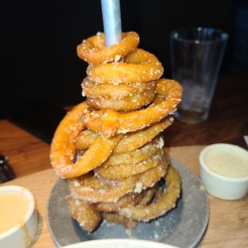 Yard House - New American Near Me - Willow Grove, Pennsylvania