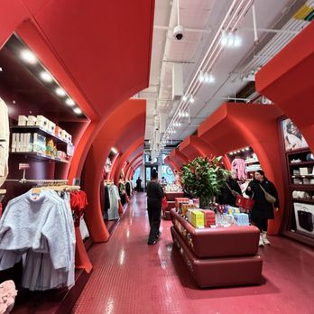 Target - Department Stores Near Me - New York City, New York