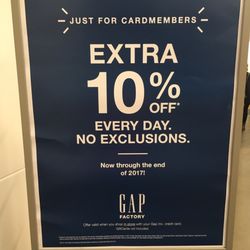 Gap Outlet
