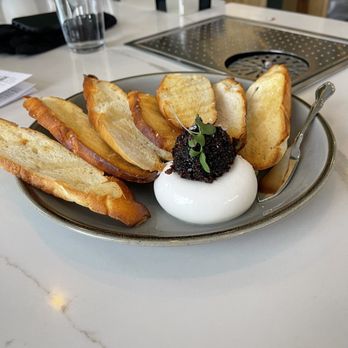 600 Kitchen & Bar - Burrata and Figs - American Near Me - Kalamazoo, Michigan