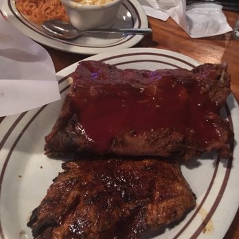The Backyard Grill - American Near Me - Houston, Texas