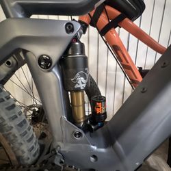 Breakaway Bikes - As always, thank you to the Break Away team! They sent my Fox shock out to Fox for service and made the process quick and easy.