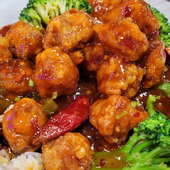 Sup Noodle Bar - General Tso's. Great flavor, but more breading than chicken. 7/10. - Asian Fusion Near Me - Abilene, Texas Sup Noodle Bar - General Tso's. Great flavor, but more breading than chicken. 7/10. - Asian Fusion Near Me - Abilene, Texas