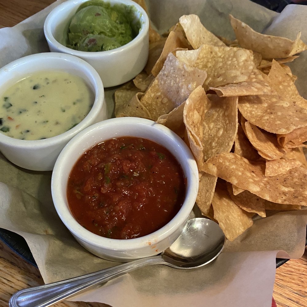 Applebee's Grill + Bar - 3 dip trio - American Near Me - Papillion, Nebraska