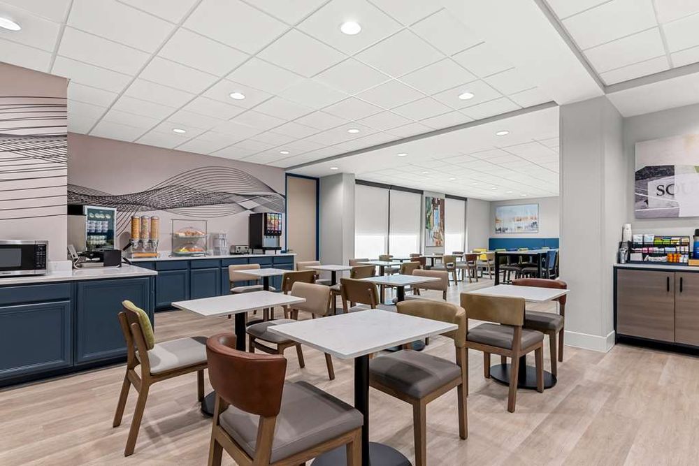 Best Western Plus Lower South End