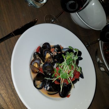 Flour Mill Scratch Kitchen Restaurant - Mussels were amazing! And so was the pasta! - Canadian (New) Near Me - Niagara Falls, Ontario