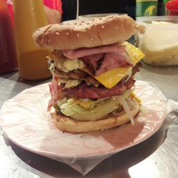 Hamburgesas al Carbón - Una hamburgesa especial  doble!!!