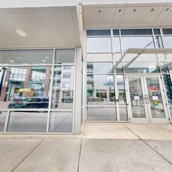 Bank of America Financial Center - Storefront