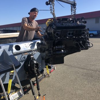 Outboard Motor Shop - The Stinger was under powered with its original 150hp V-6. This 275hp Chevy small block solved the problem. - Boat Dealers Near Me - Oakland, California