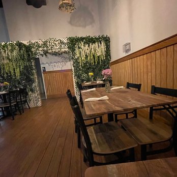 Payaathai Cuisine - Inside - Thai Near Me - Riverview, Florida