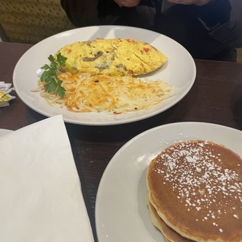 Eggsperience - *Gyro Omelet - Breakfast & Brunch Near Me - Elmwood Park, Illinois