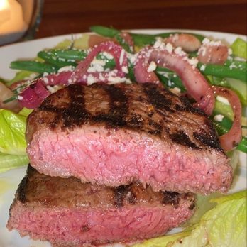 Seasons 52 - Steak salad mid rare - New American Near Me - Costa Mesa, California