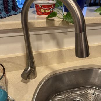 Scribners Kitchen & Bath - Kitchen sink, faucet. Kitchen remodel 2021 Scribners - Home Decor Near Me - Quaker Hill, Connecticut