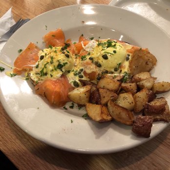 Sunset Grill - American Near Me - Fredericksburg, Texas
