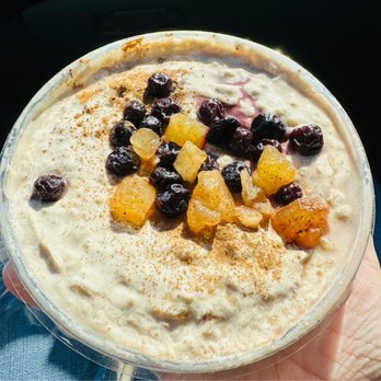 Common Grounds - Overnight oats - Coffee Roasteries Near Me - Hamden, Connecticut