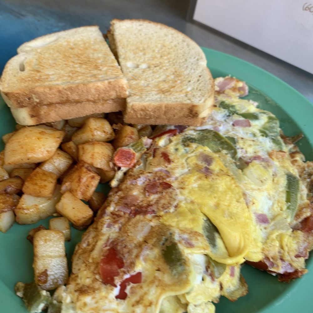 Lincoln Street Diner - Western Omelet - Diners Near Me - Ithaca, New York