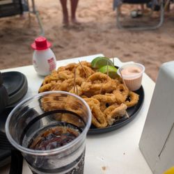 Praia De João Fernandinho - Calimari brought to your table.