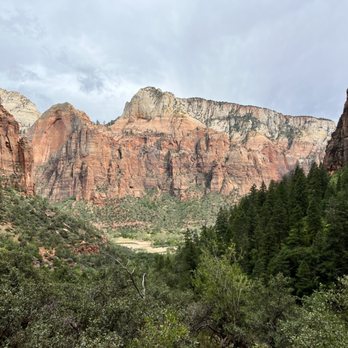 Emerald Pools - Hiking Near Me - Zion National Park, Utah Emerald Pools - Hiking Near Me - Zion National Park, Utah
