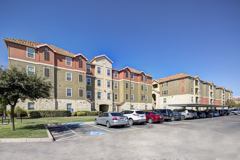 UNIVERSITY POINTE Updated October 2024 45 Photos & 26 Reviews