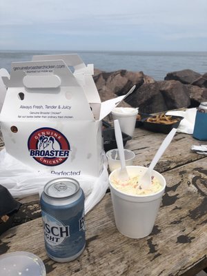 Curbside Kitchen Restaurant On Wheels by null